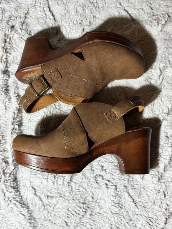 boc Shoes - boc brown Cecila round clogs